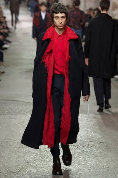 Look 54